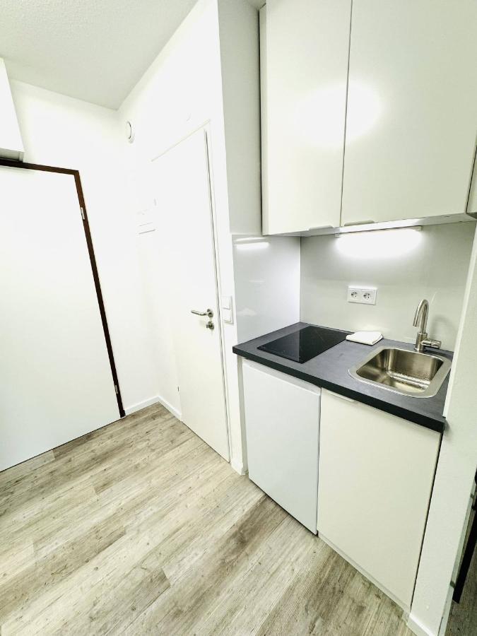 Elegant Urban Retreat 05